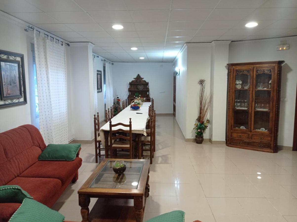 Hostal Cañamares Exteriör bild