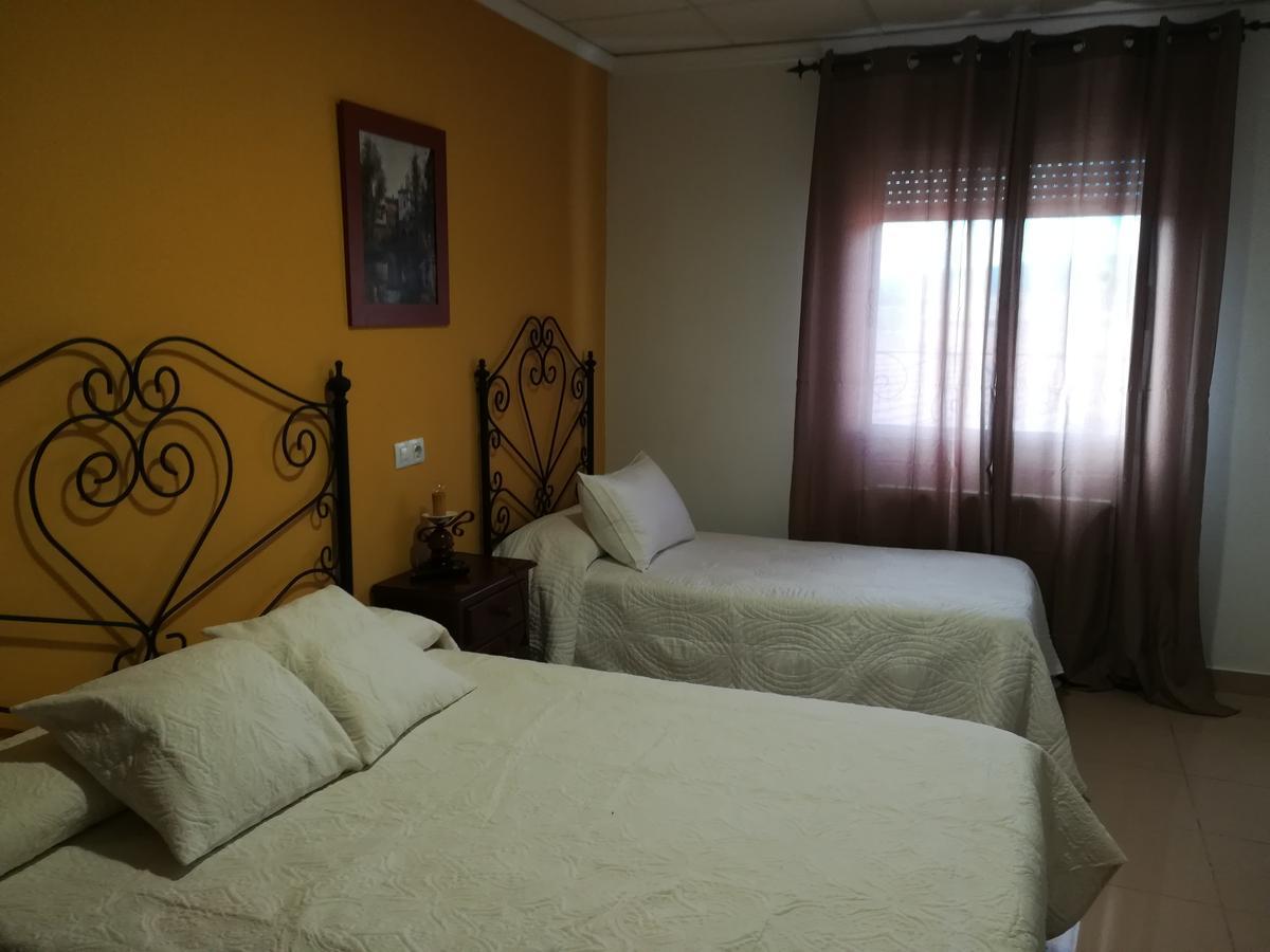Hostal Cañamares Exteriör bild